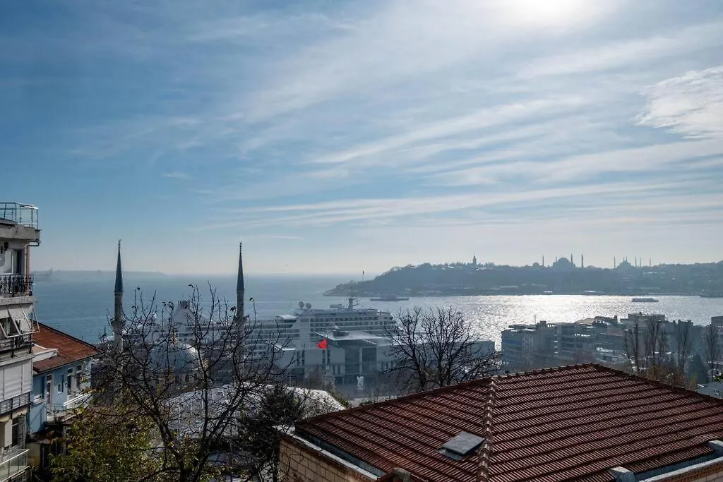 Panoramic Sea And City View Apartment Istanbul